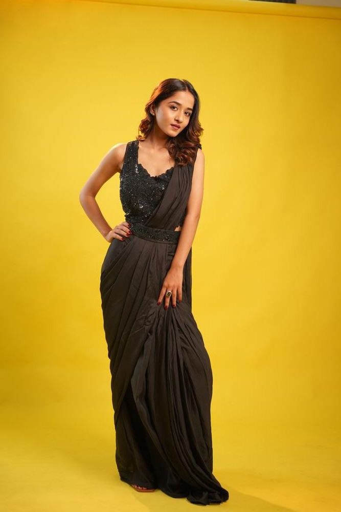 Black Drape Saree view 5